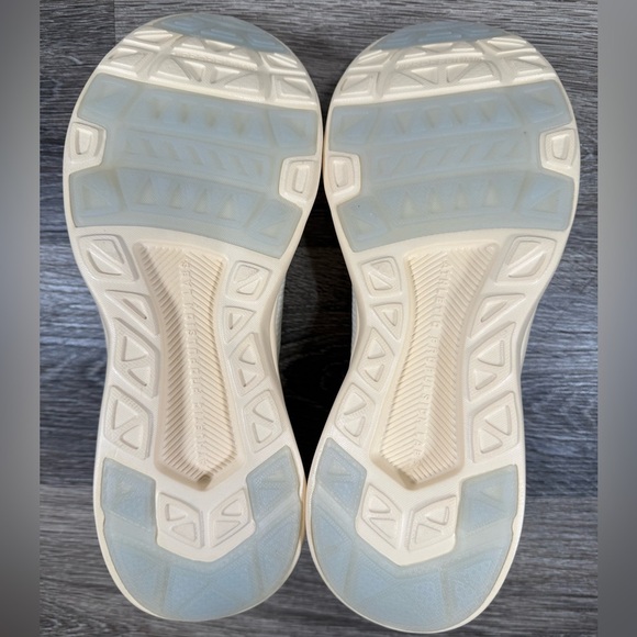 Athletic Propulsion Lab APL Running Shoes Mens Sz9  Techbloom Breeze Vanilla New - Picture 7 of 8